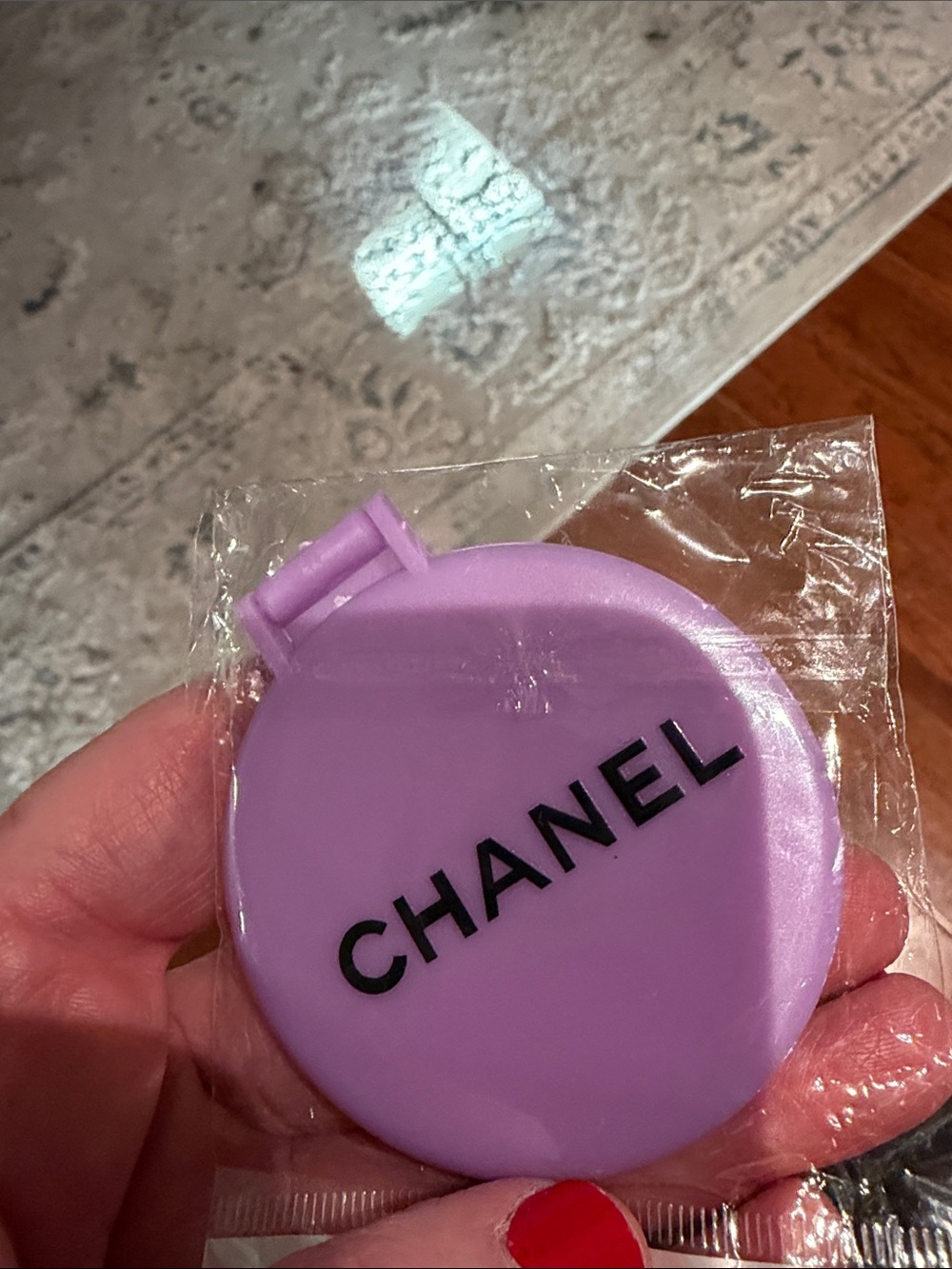 Cute Thin Fashion Compact